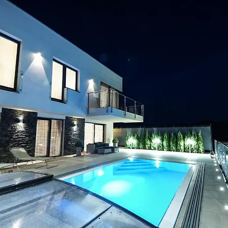 Willa Elite House Moravany nad Váhom