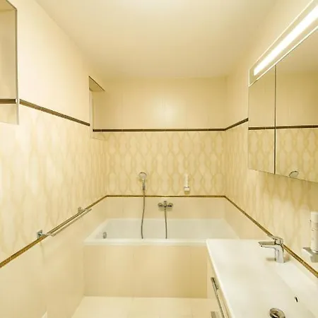 Elite House * Moravany nad Váhom